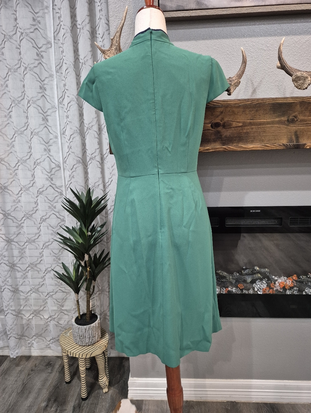J. Crew Green Midi Dress with Contrast Bow - Picture 3 of 7